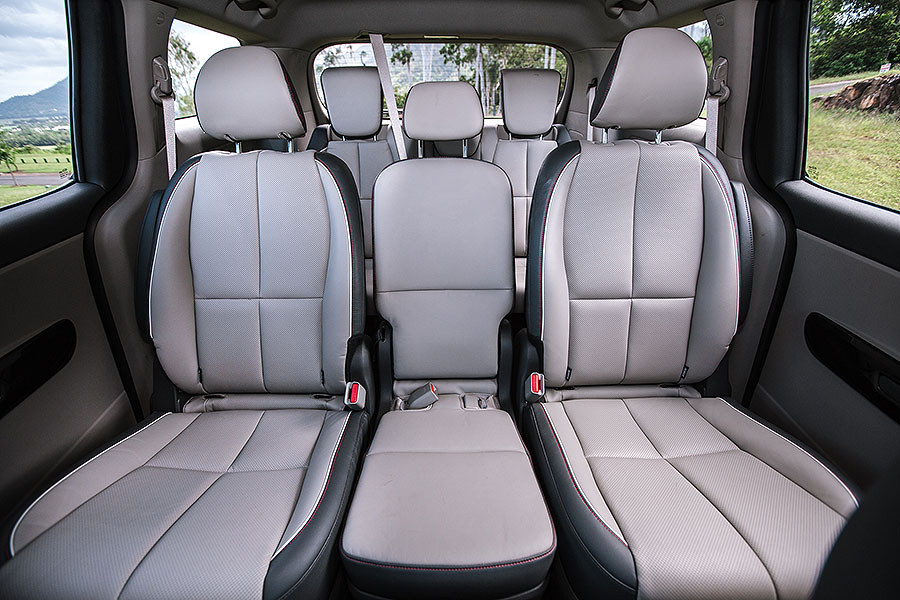 Cairns Chauffeur Driven Limousine Services